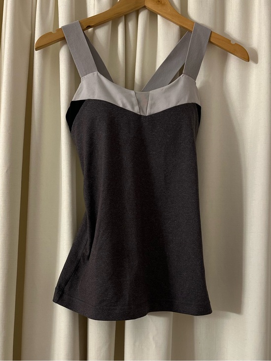 ALO Yoga Tops - Alo tank
